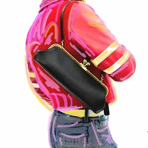 Meet your Posher, Sunshine